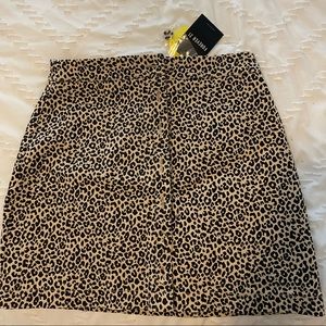 Forever 21 Cheetah/leopard print skirt